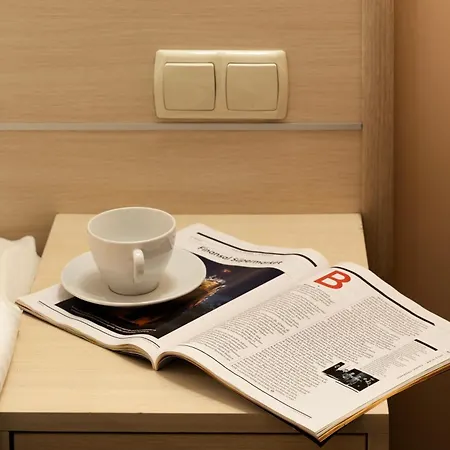 Classes Hotel Airport 3*