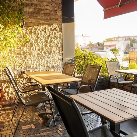 Classes Hotel Airport