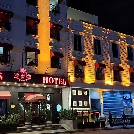 Classes Hotel Airport 3*