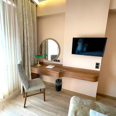 Classes Hotel Airport Hotel 3*