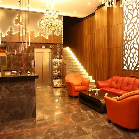 Classes Hotel Airport 3*