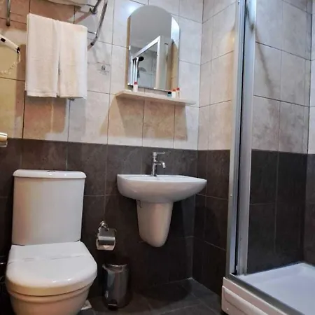 Classes Airport Hotel 3*