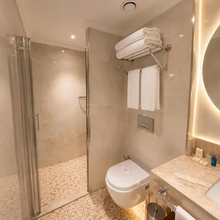 Classes Airport Hotel 3*